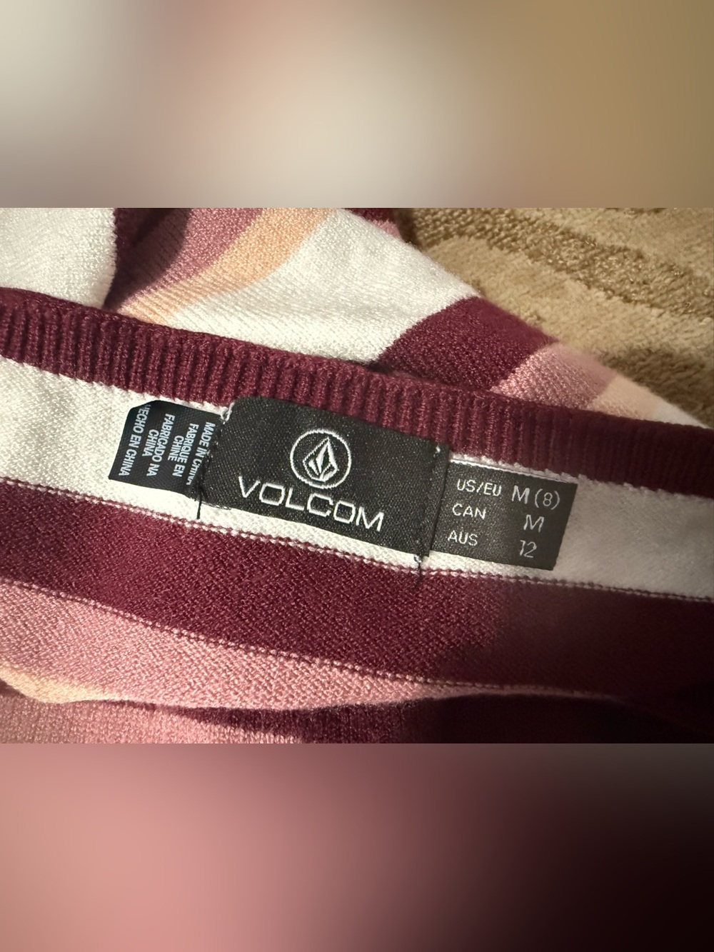 ✨Volcom Halter Top✨ - Picture 6 of 7